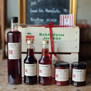 Den lille gavekasse fra Rokkedyssegaard til afhentning på Rokkedyssegård d. 11. dec. (kl. 10 - 17)